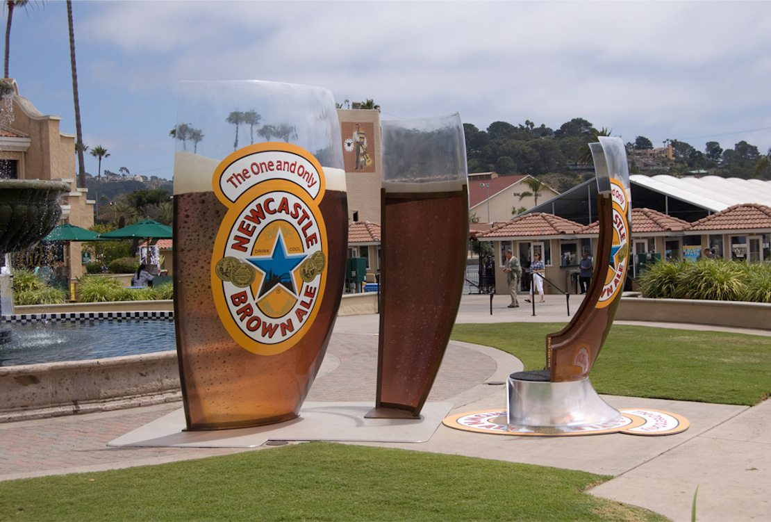40 Cool and Creative Ads That Are Larger Than Life 40 Cool and Creative