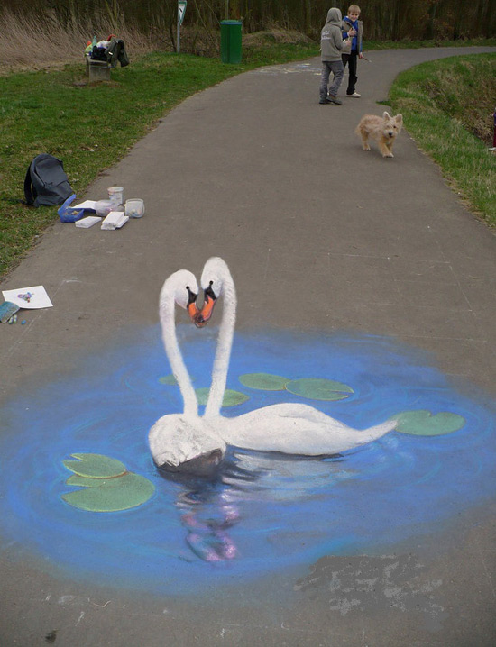 50 More Breathtaking 3d Street Art (paintings) swans 50 More Breathtaking 3d Street Art (paintings)